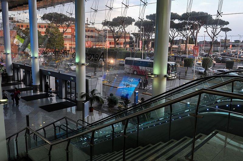 naples airport