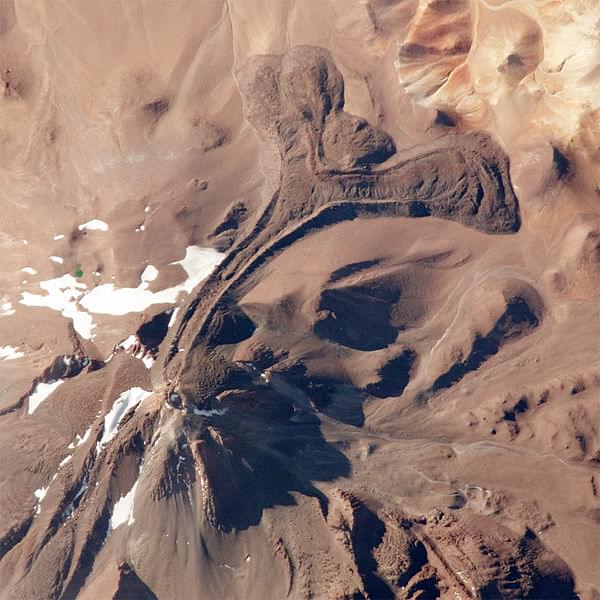 llullaillaco volcano in argentina