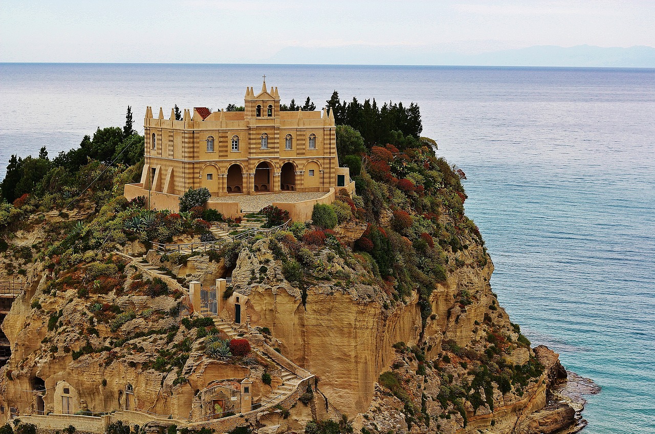 Lace Tropea Calabria Rock