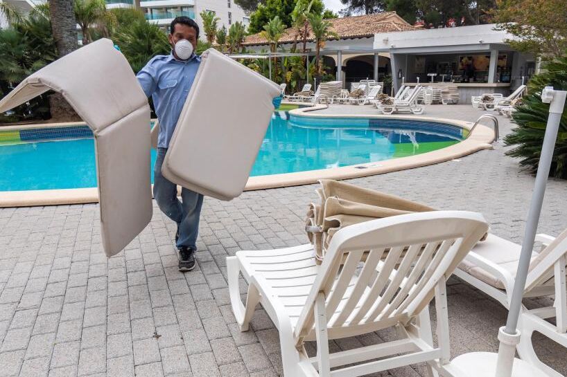 Digital certificate, vaccinations, flights... Is Spain ready to open to tourism in June?