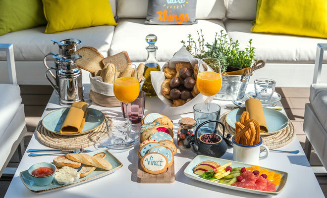 A la carte breakfast at Vincci hotels.